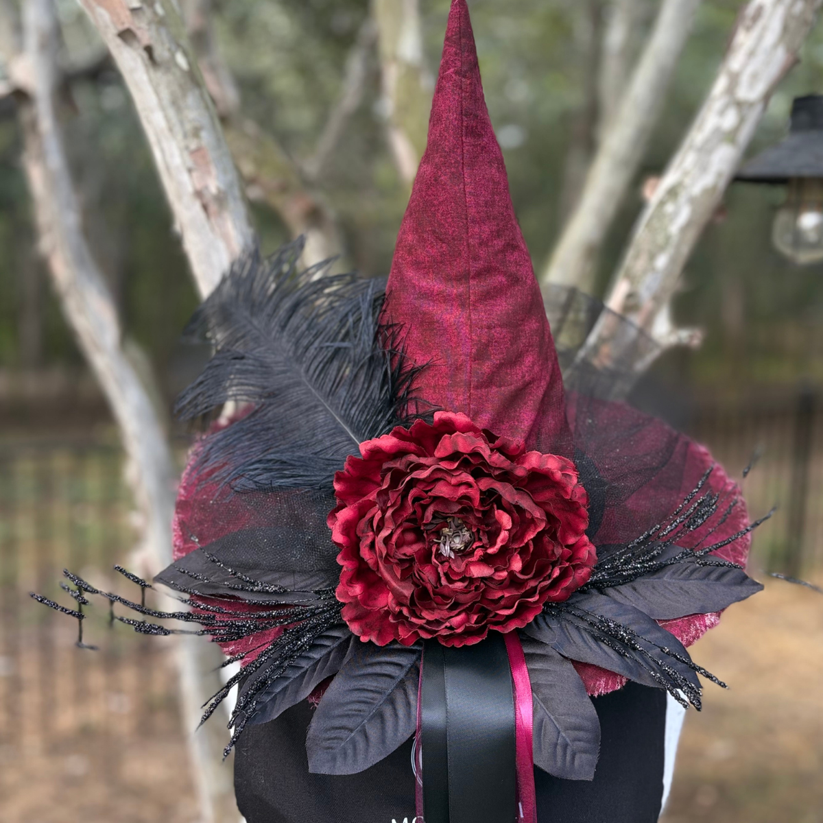 Martha Blackwood | Crimson & Black Witch Hat – Moonspell Hollow™