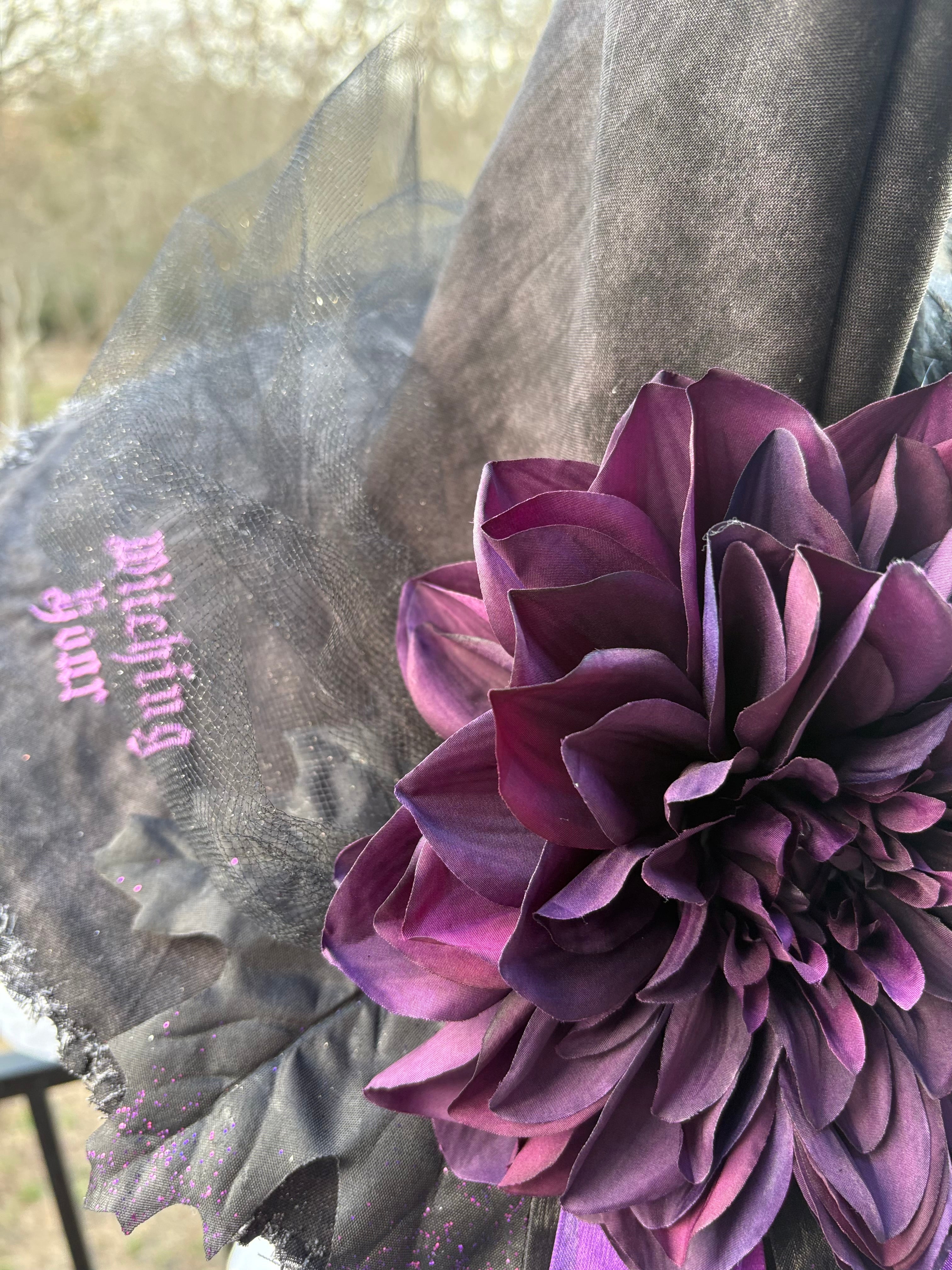 Plum Dahlia | Gothic Grace Witch Hat – Moonspell Hollow™