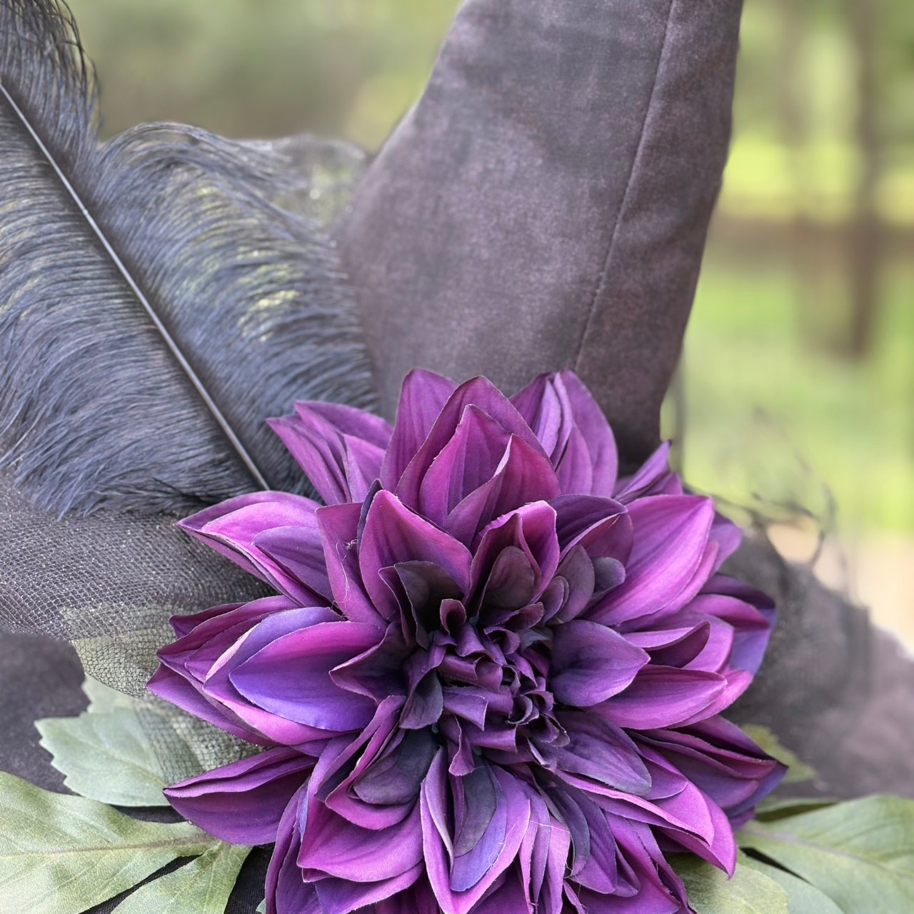 Lady Octavia Dahlwyn | Black & Plum Witch Hat – Moonspell Hollow™