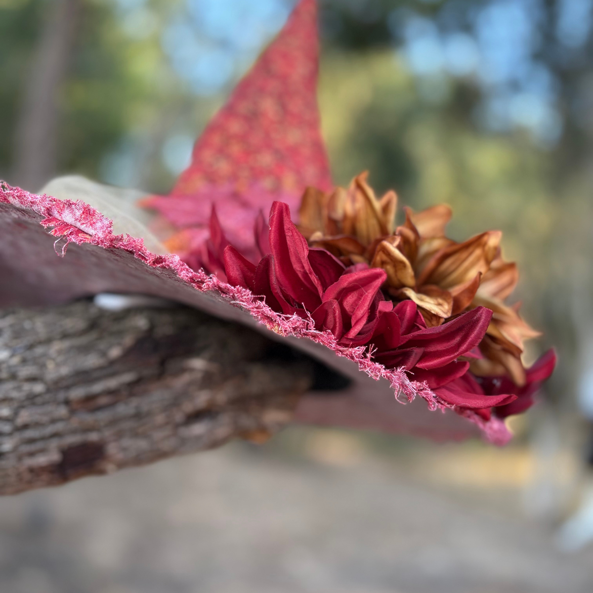 Crimson Emberveil | Red & Gold Autumn Witch Hat – Moonspell Hollow™