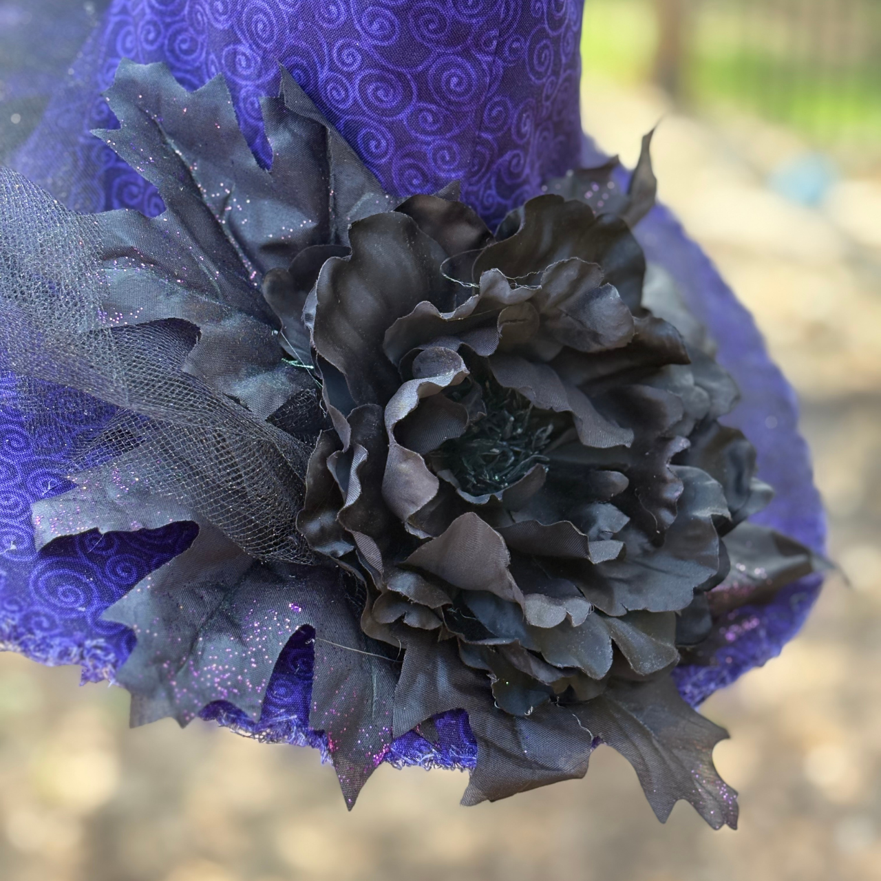Nocturne Dahlien | Purple & Black Witch Hat – Moonspell Hollow™