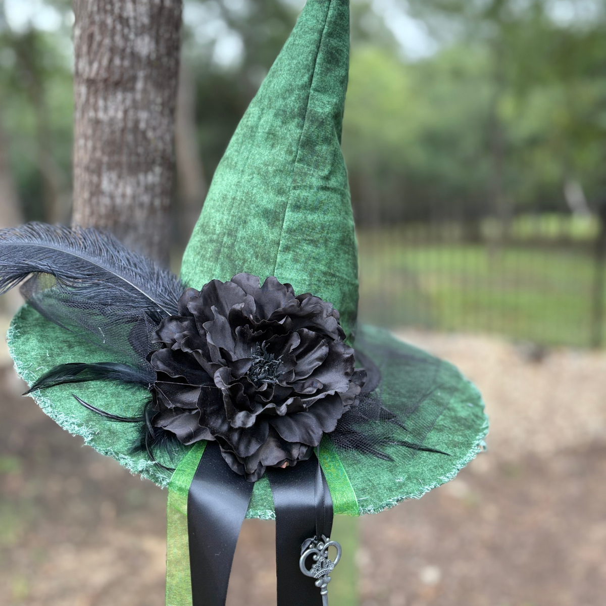 Sylvaine | Green & Black Woodland Witch Hat – Moonspell Hollow™