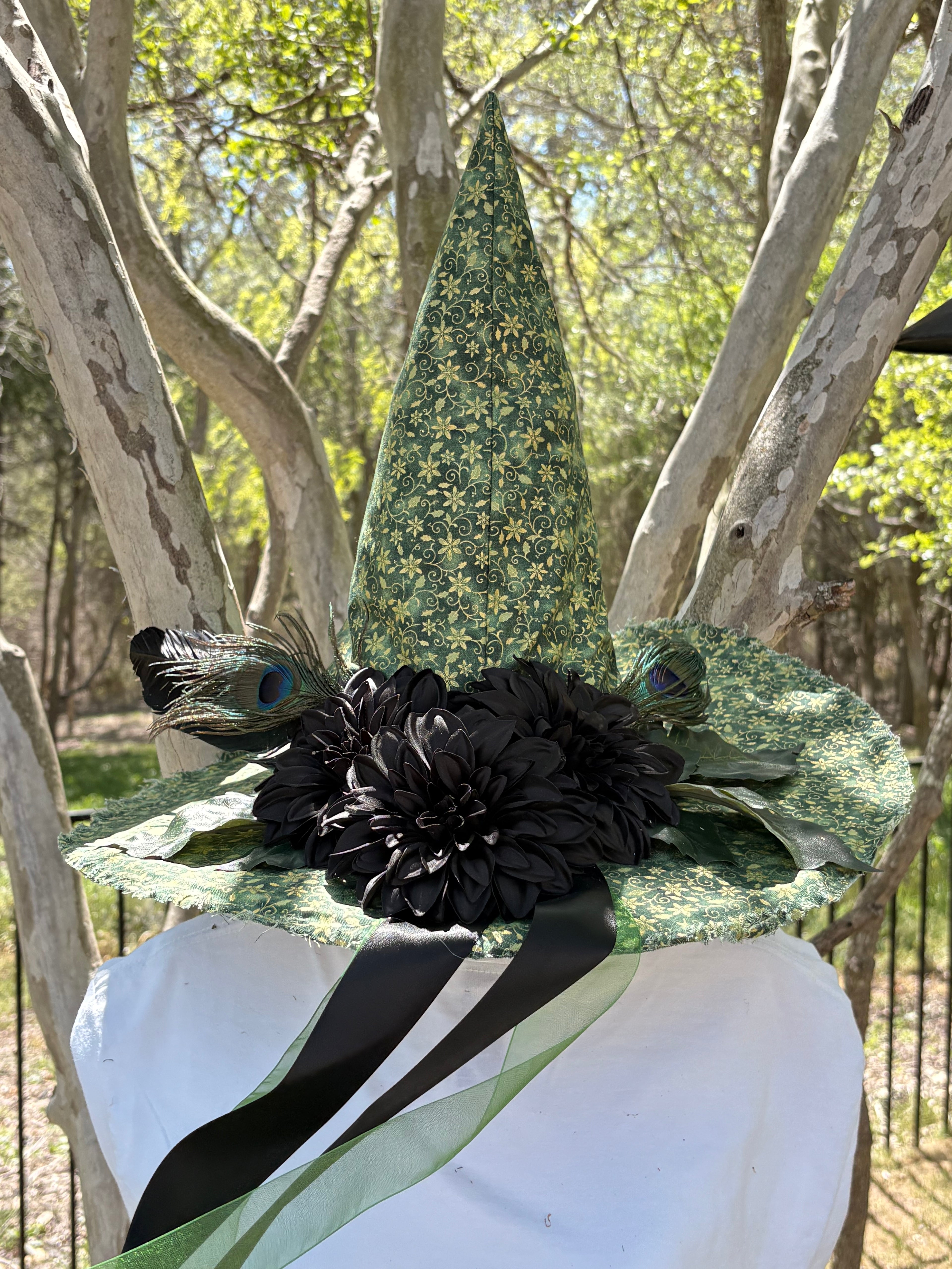 Morrigan Vale | Dark Botanical Witch Hat – Moonspell Hollow™