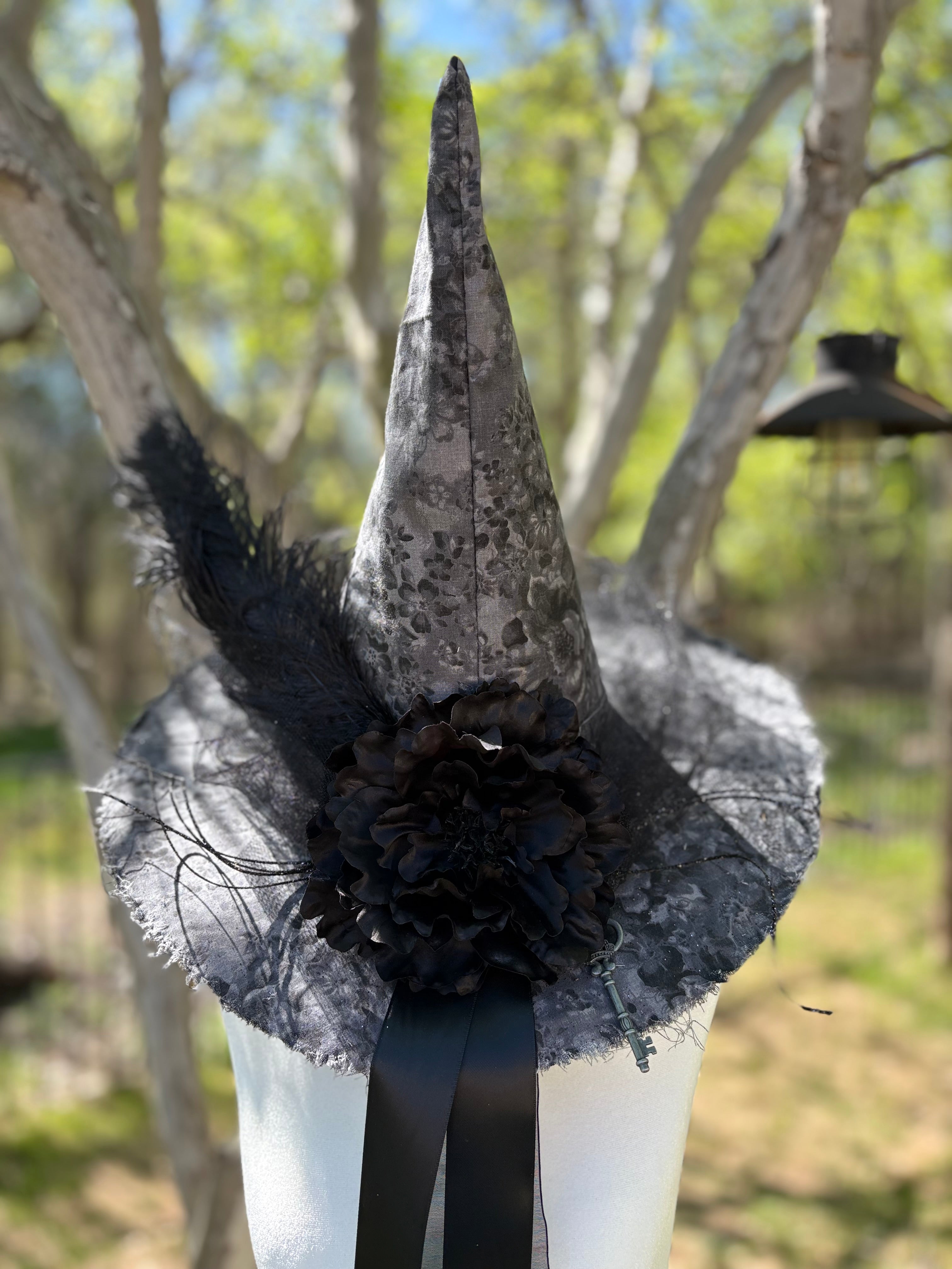 Veil of the Keyholder | Gothic Witch Hat – Moonspell Hollow™