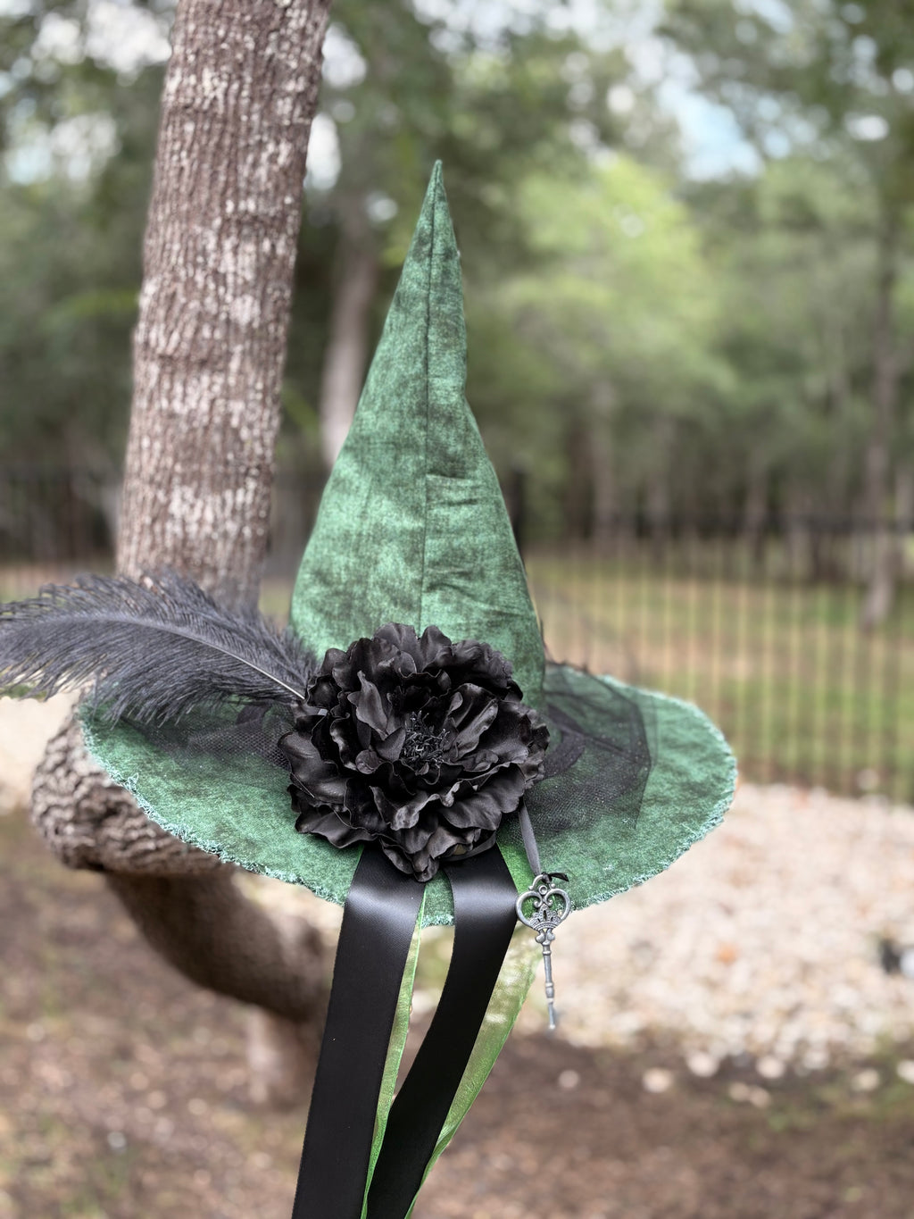 Sylvaine | Green & Black Woodland Witch Hat – Moonspell Hollow™