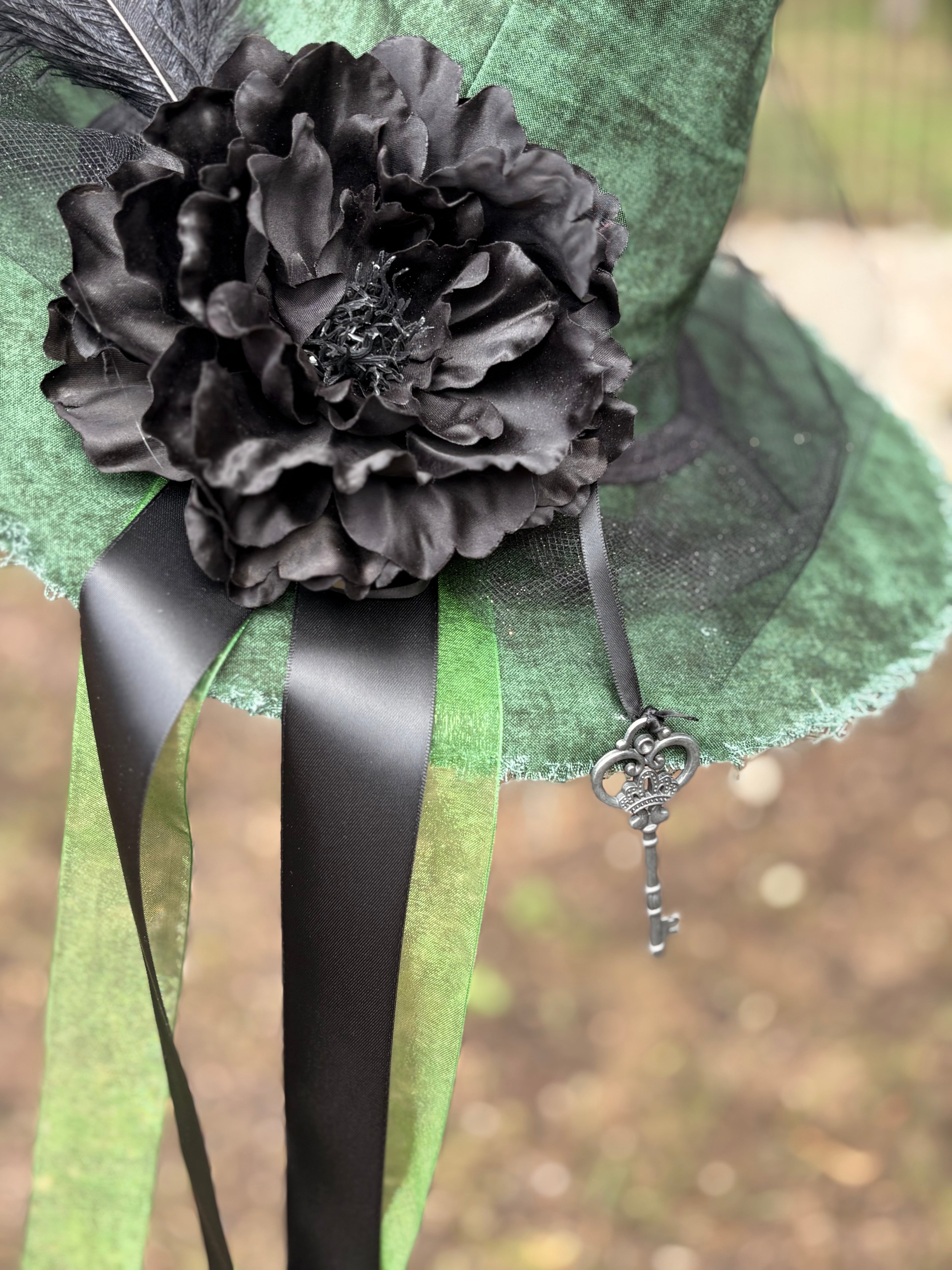 Sylvaine | Green & Black Woodland Witch Hat – Moonspell Hollow™