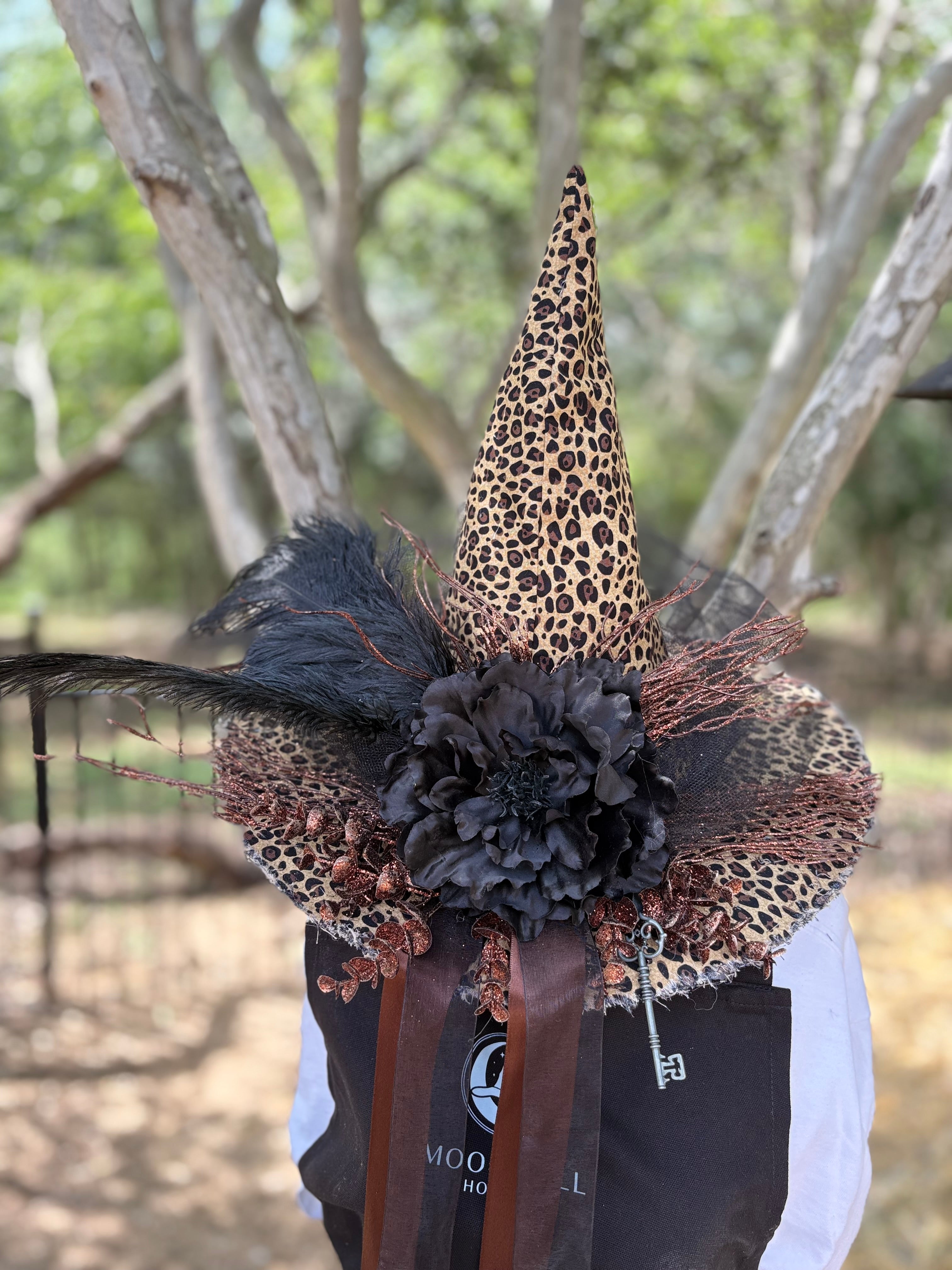 Golden Cheetah Witch Hat | Midnight Glamour – Moonspell Hollow™
