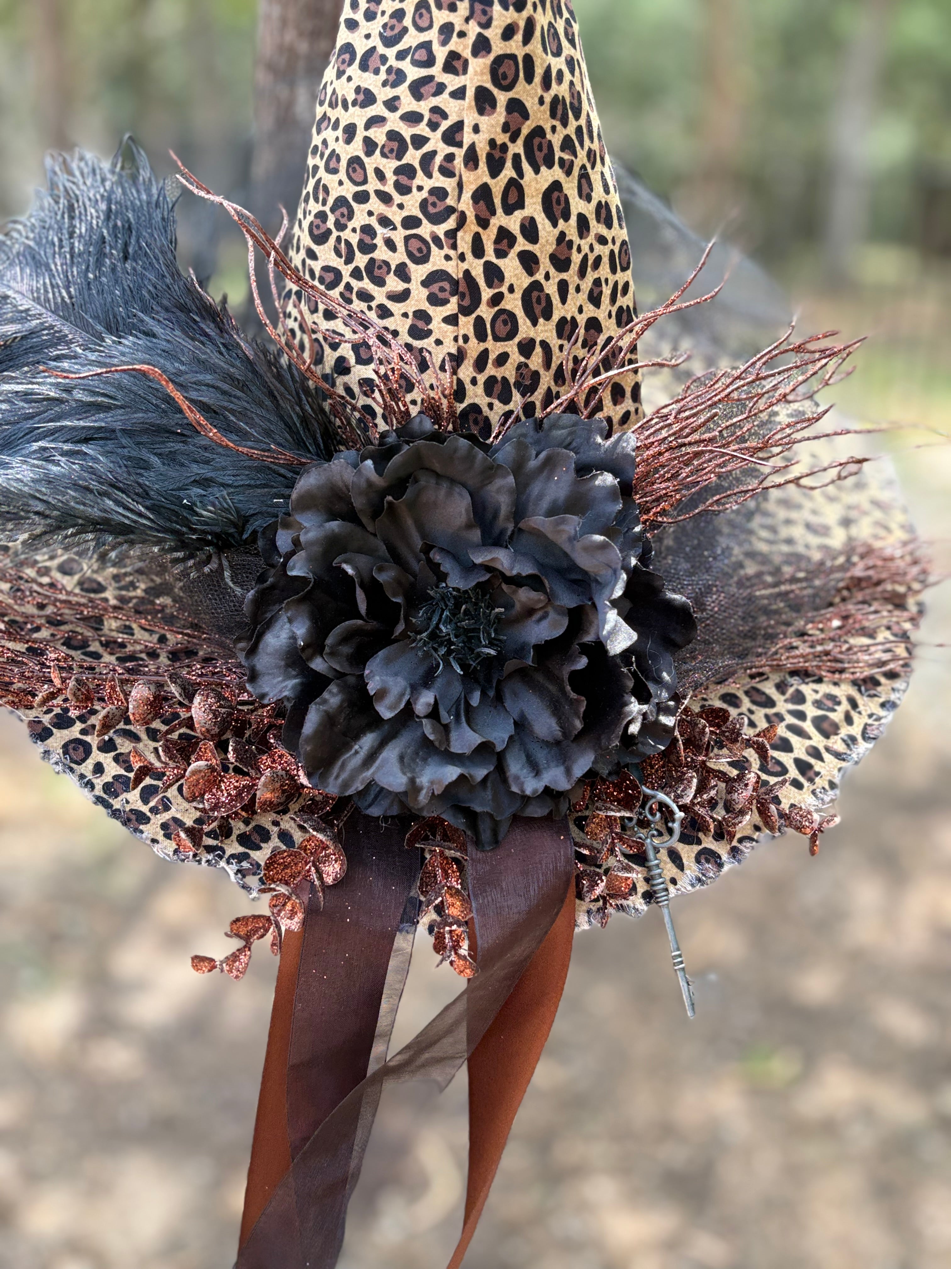 Golden Cheetah Witch Hat | Midnight Glamour – Moonspell Hollow™