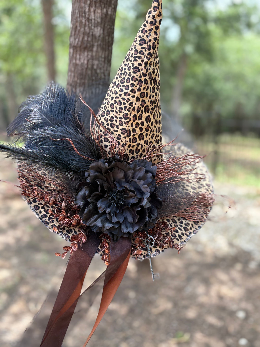 Golden Cheetah Witch Hat | Midnight Glamour – Moonspell Hollow™