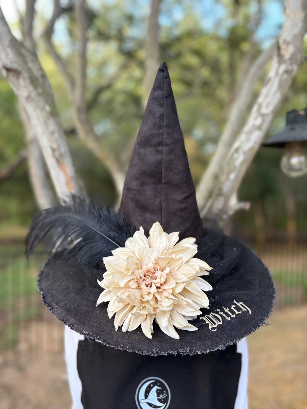 Petaline | Ivory Bloom Witch Hat – Moonspell Hollow™